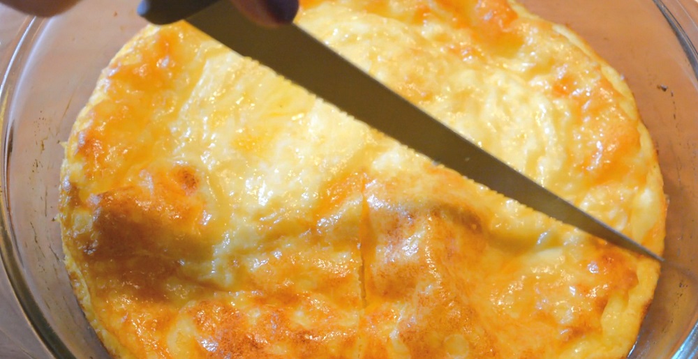 нарезать омлет на кубики