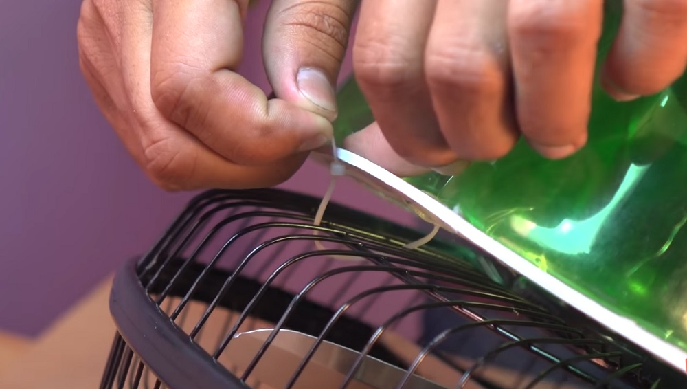 закрепить заготовку кабельными стяжками