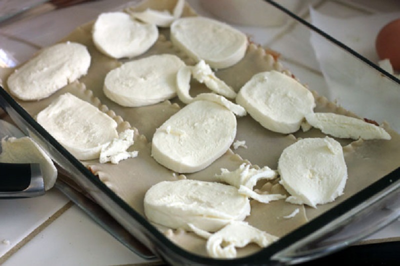 лазанья с моцареллой