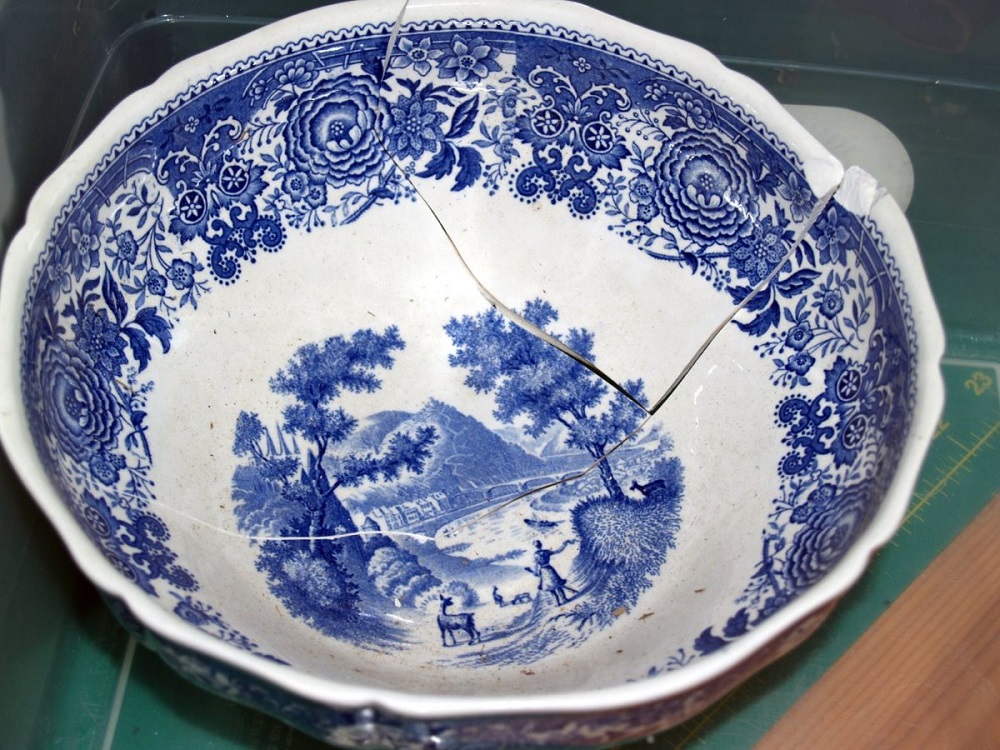 надбитая посуда