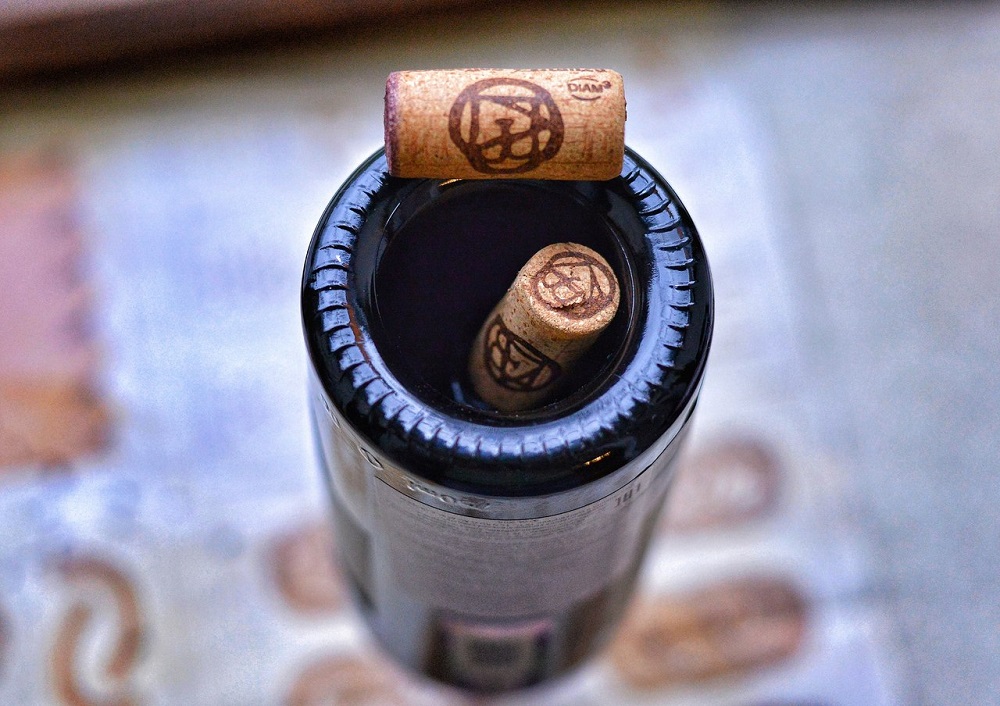 вогнутое дно бутылки