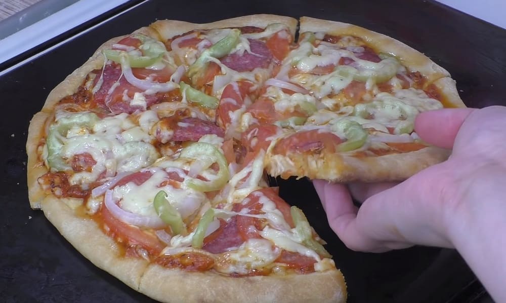 выпекать домашнюю пиццу