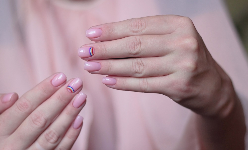 плохой маникюр гель-лаком