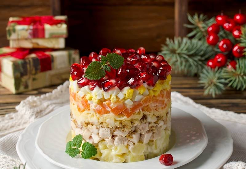 готовый слоеный салат