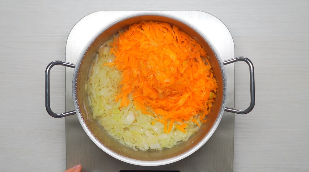 тушенная капуста зажарка