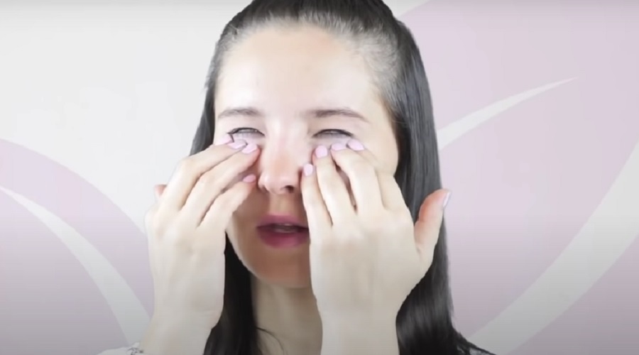 упражнение от мешков под глазами